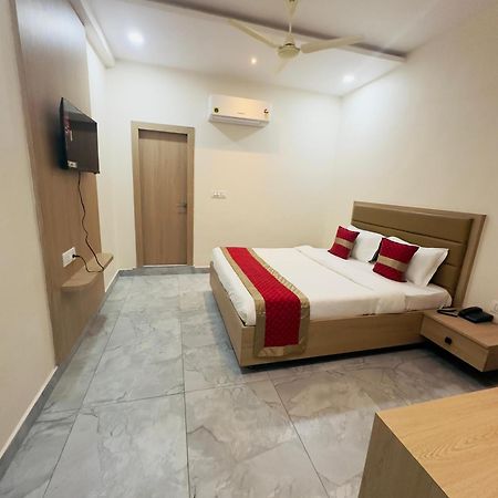 Hotel Raga Karimnagar Exterior foto
